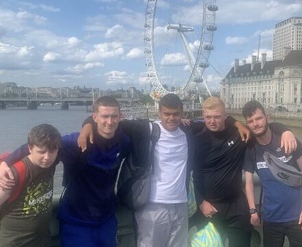 Students in front of London Eye